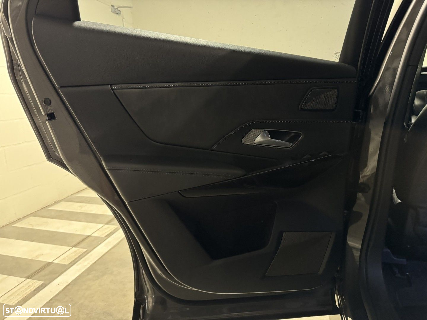 DS DS7 Crossback 2.0 BlueHDi So Chic EAT8 - 32