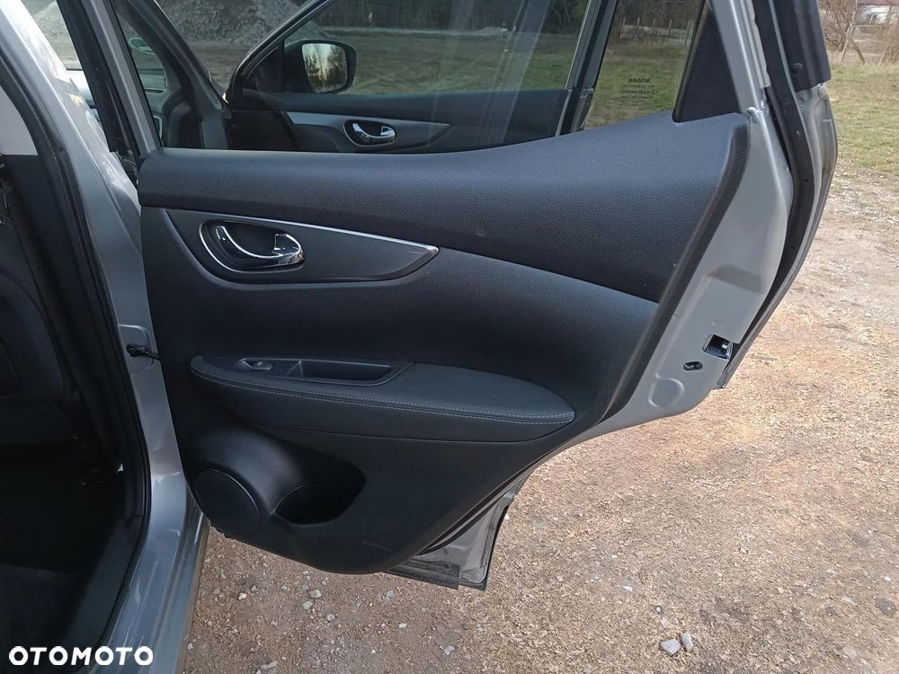 Nissan Qashqai 1.3 DIG-T Tekna+ - 17