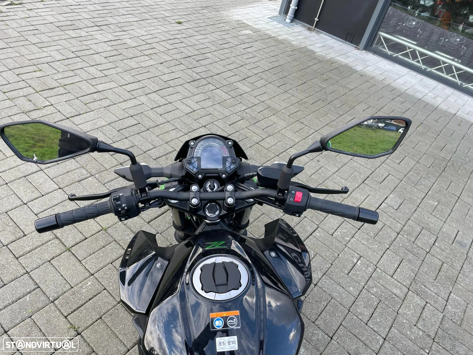 Kawasaki Z 400 - 8