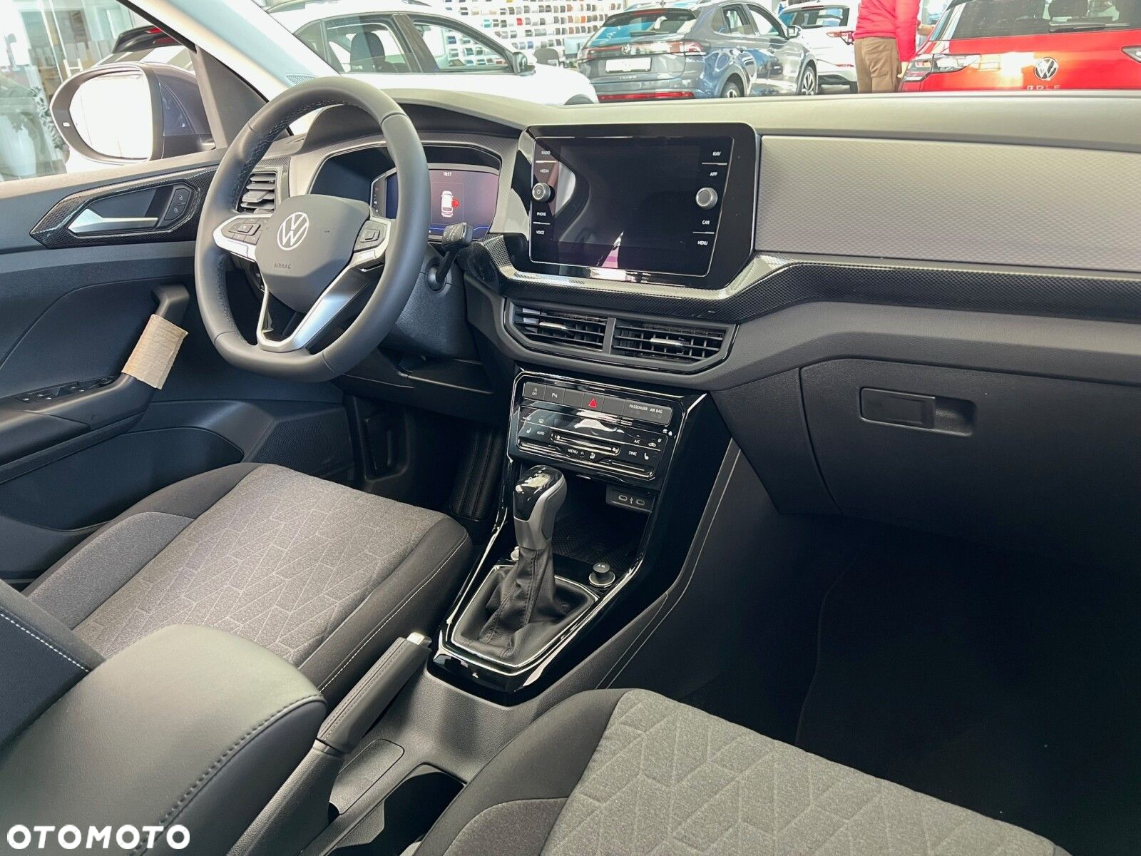 Volkswagen T-Cross - 8