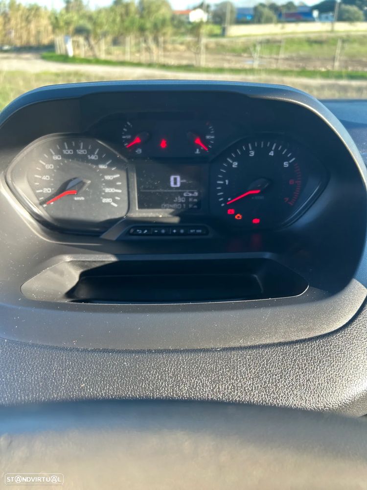 Peugeot Partner - 11