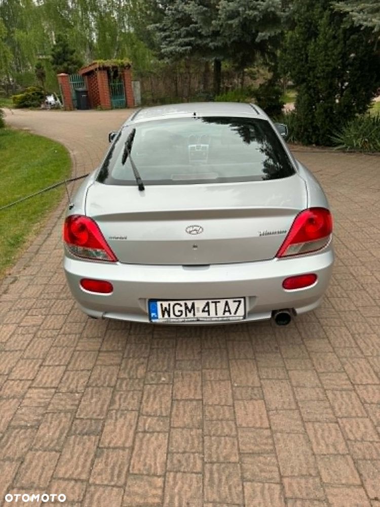 Hyundai Coupe - 3