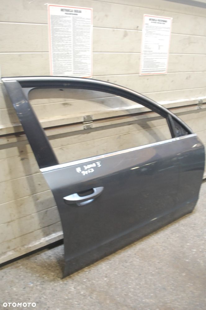 DRZWI PRAWY PRZÓD PRZEDNIE PRAWE SKODA SUPERB II 9153 - 3
