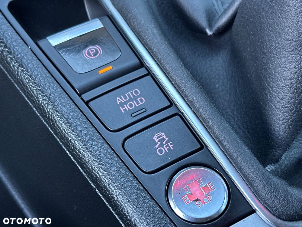 Volkswagen Passat - 37