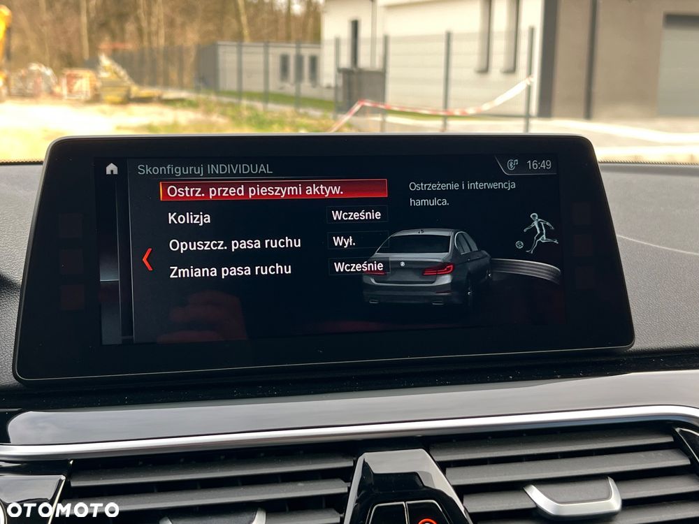 BMW Seria 5 520d xDrive Luxury Line sport - 38