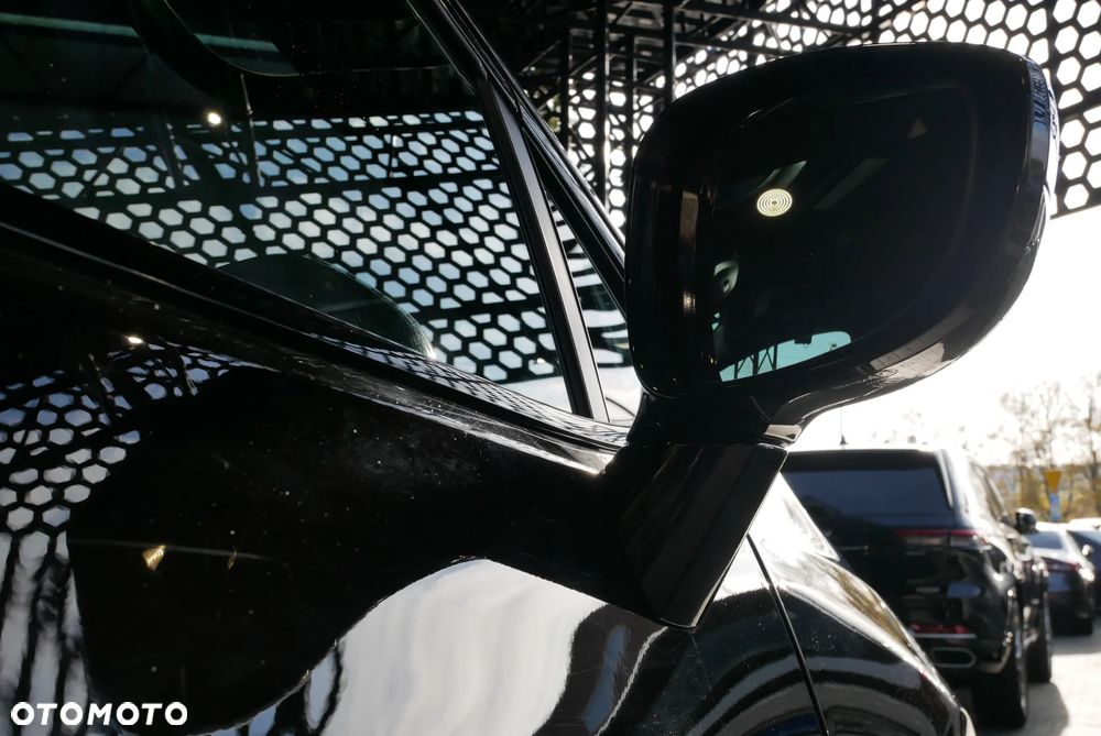 Chrysler Pacifica - 35