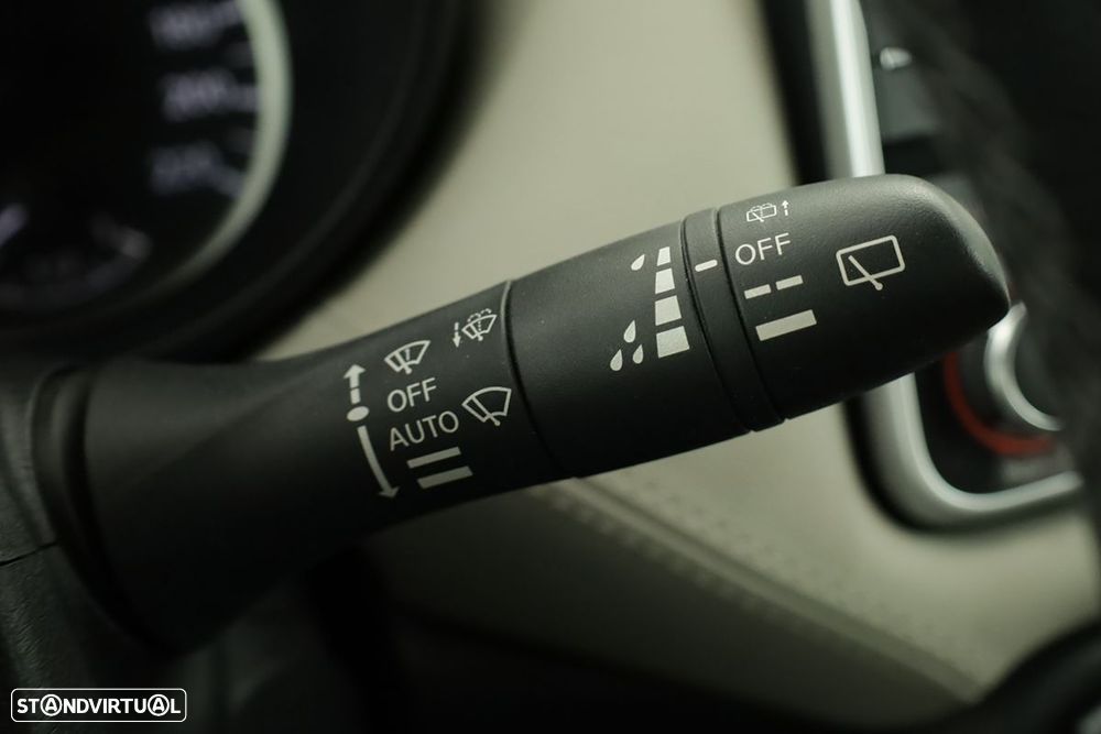 Nissan Micra 1.0 IG-T Tekna CVT - 17