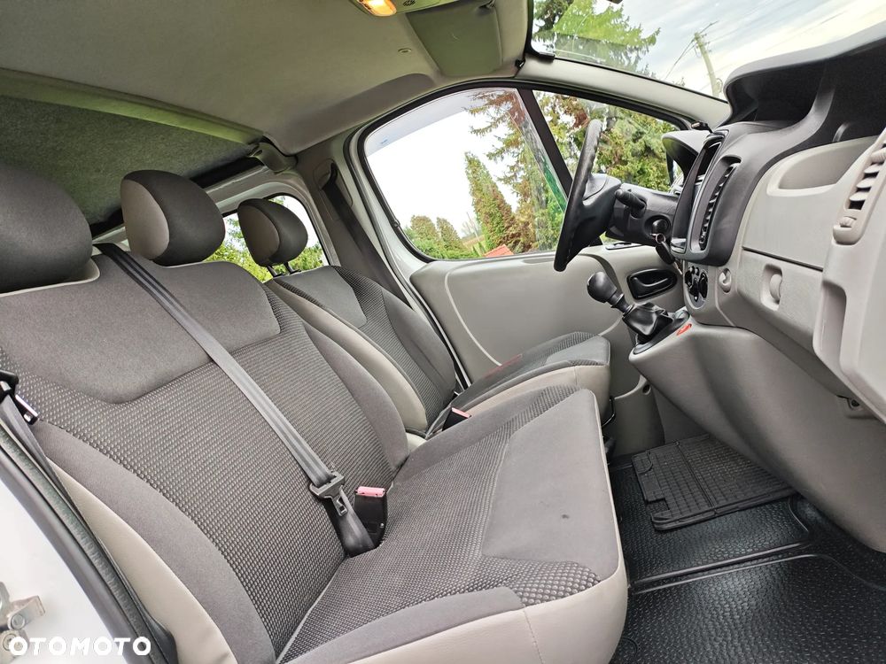 Opel Vivaro - 23