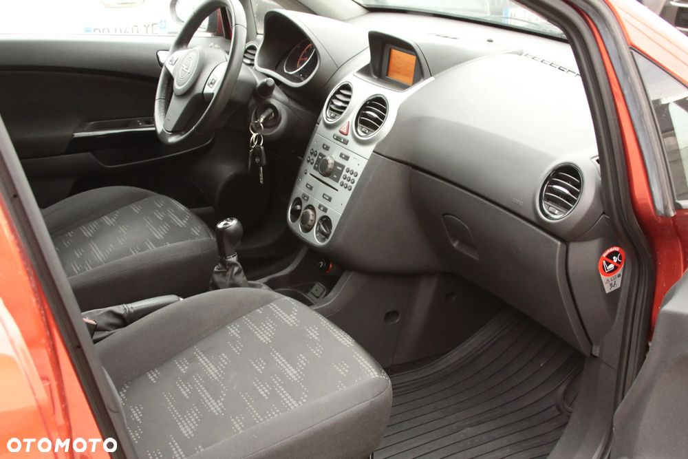 Opel Corsa 1.4 16V Color Elegance - 16