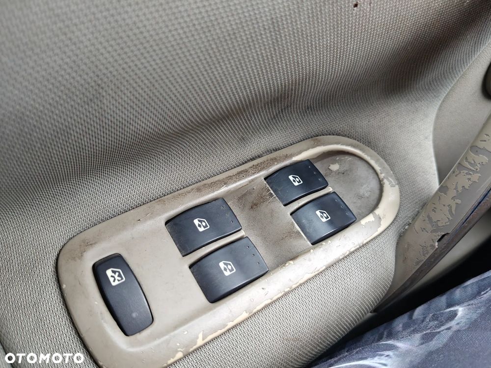 Renault Scenic 1.9 dCi Expression - 20