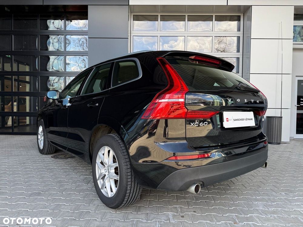 Volvo XC 60 T4 Momentum Pro - 8