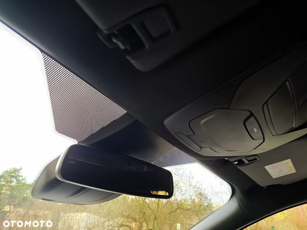 Ford Kuga 2.0 TDCi 4x4 ST-Line - 22