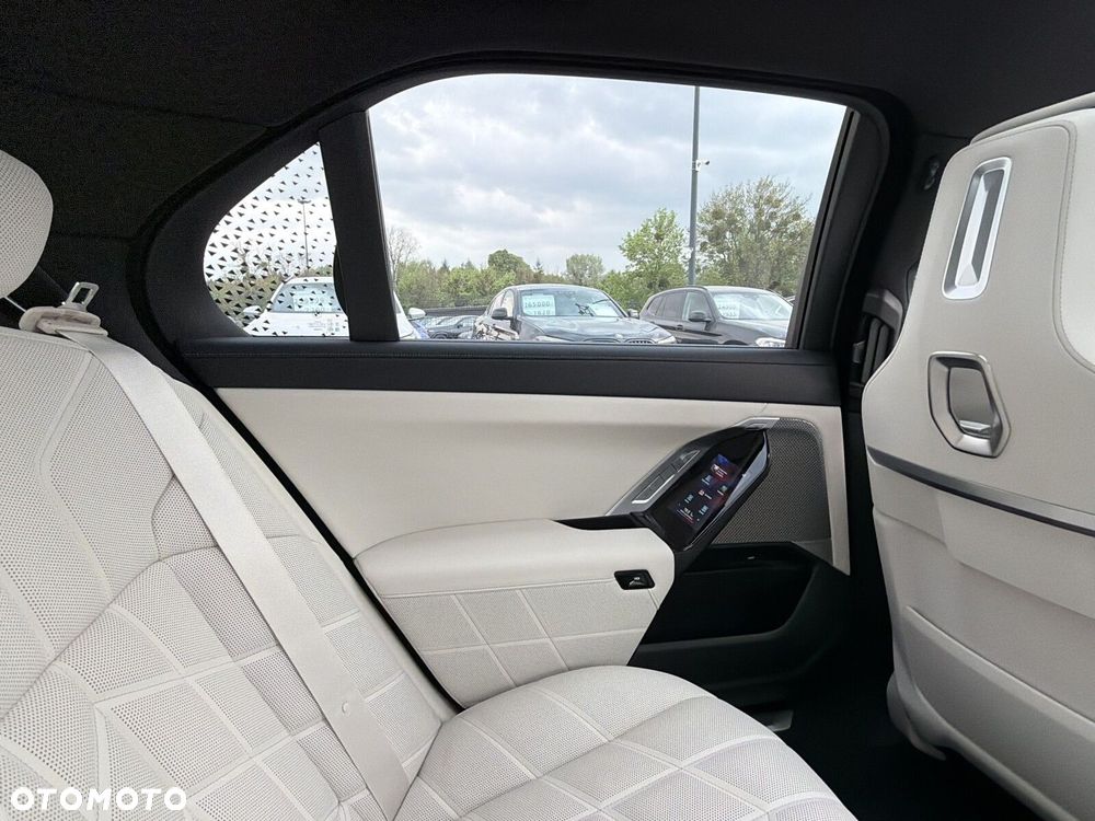 BMW Seria 7 - 22