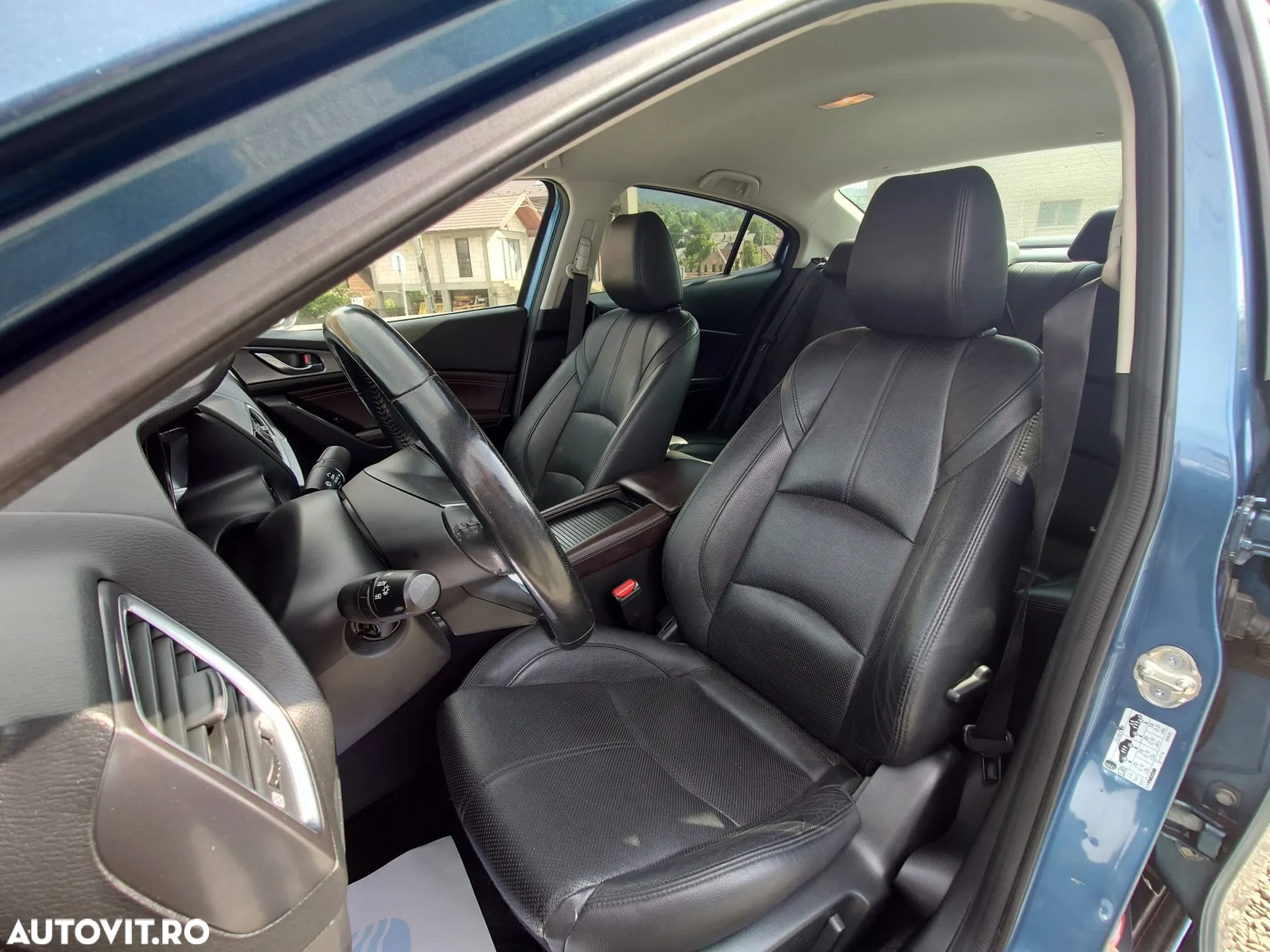 Mazda 3 SKYACTIV-D 150 Black Limited - 18