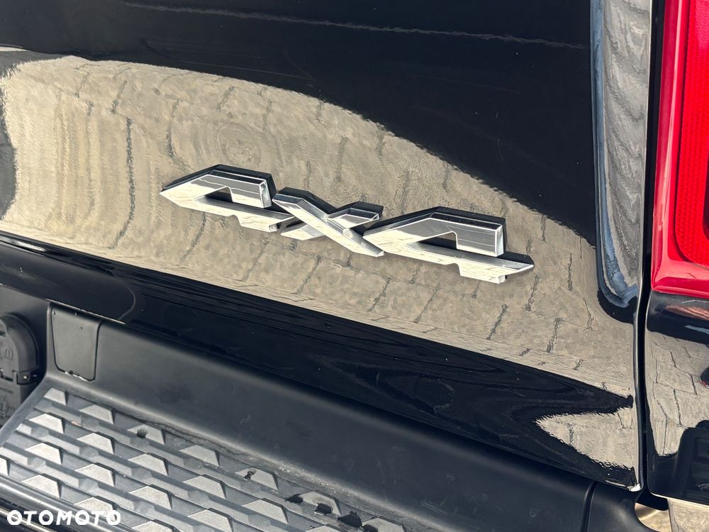 RAM 1500 Crew Cab Laramie - 32