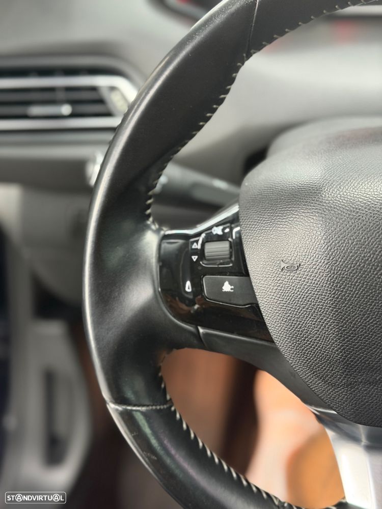 Peugeot 308 1.2 PureTech Business Line - 29