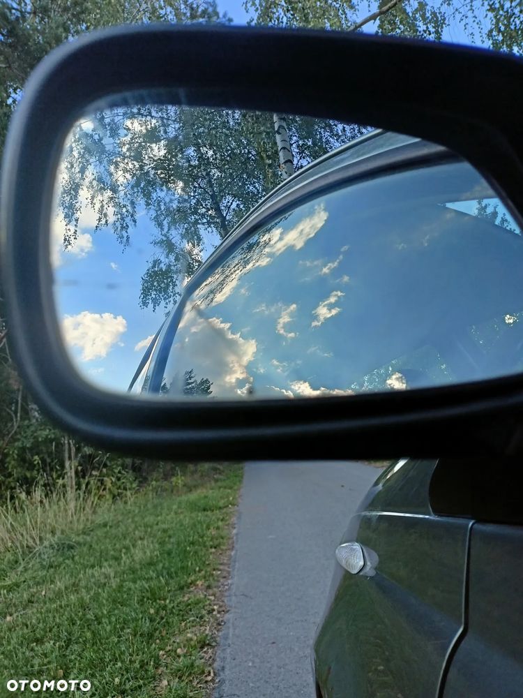 Toyota Yaris - 28
