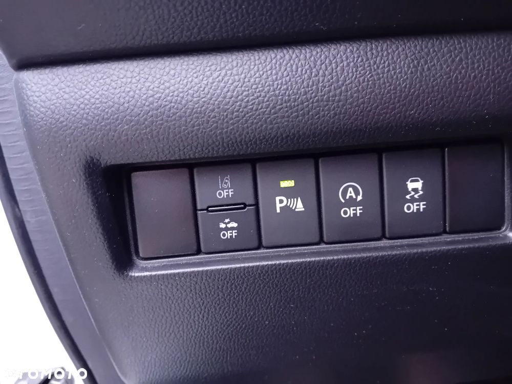 Suzuki Swift 1.2 Dualjet Hybrid CVT Comfort - 28