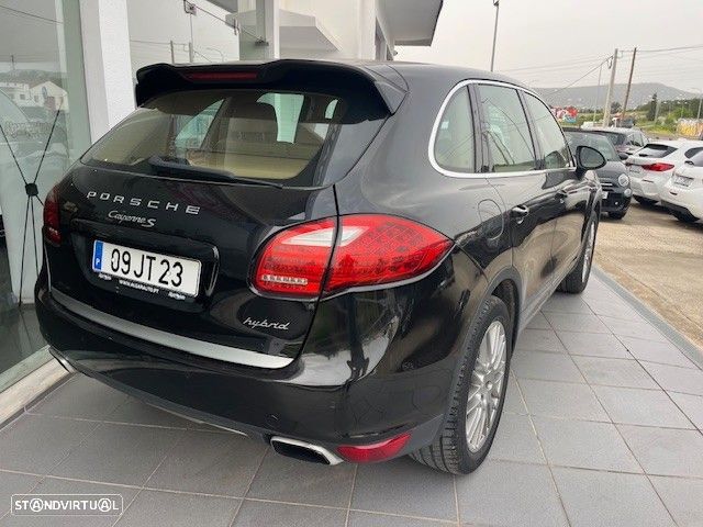 Porsche Cayenne - 31