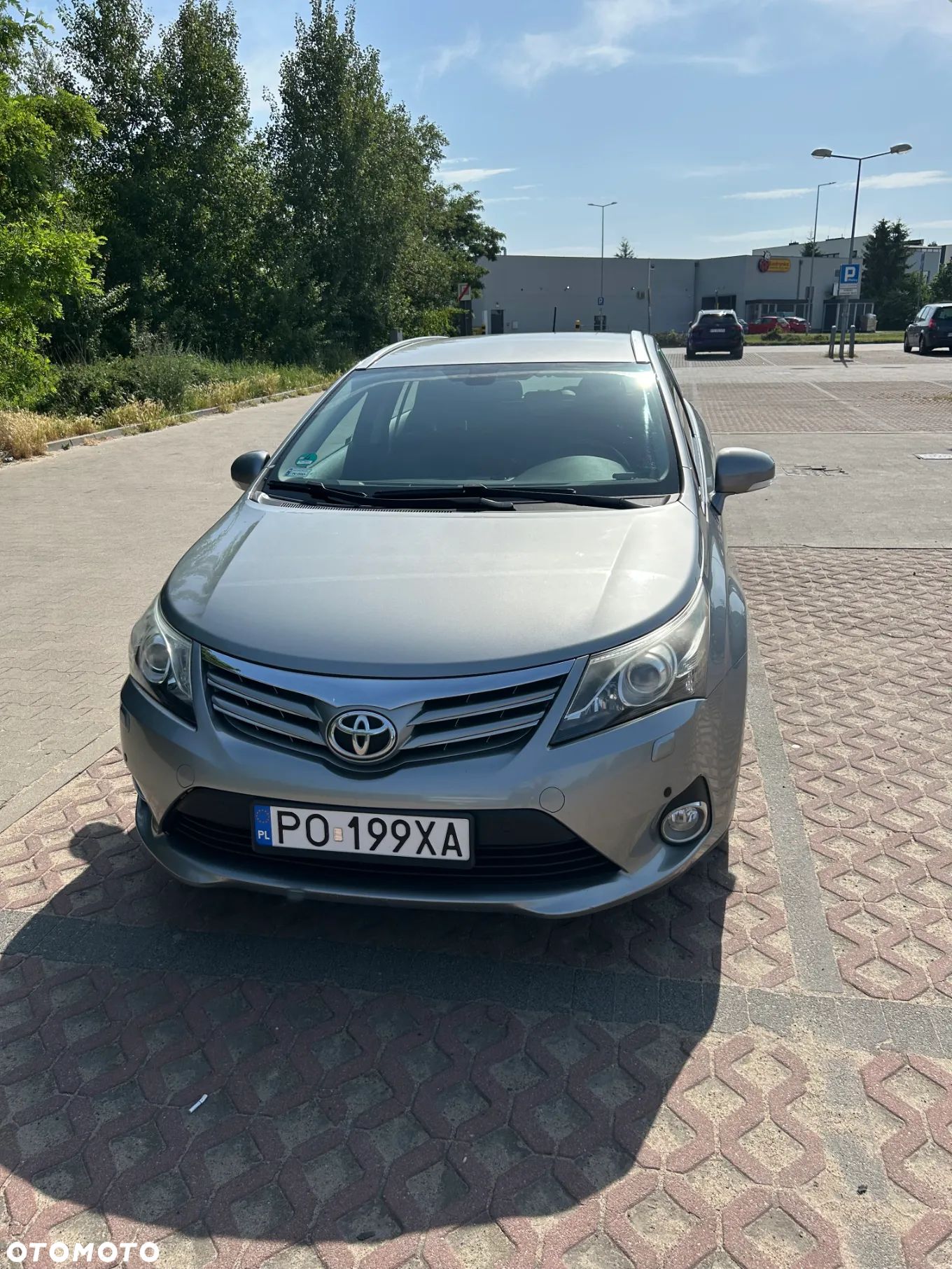 Toyota Avensis - 1
