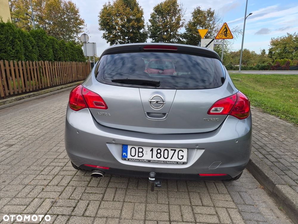 Opel Astra - 4