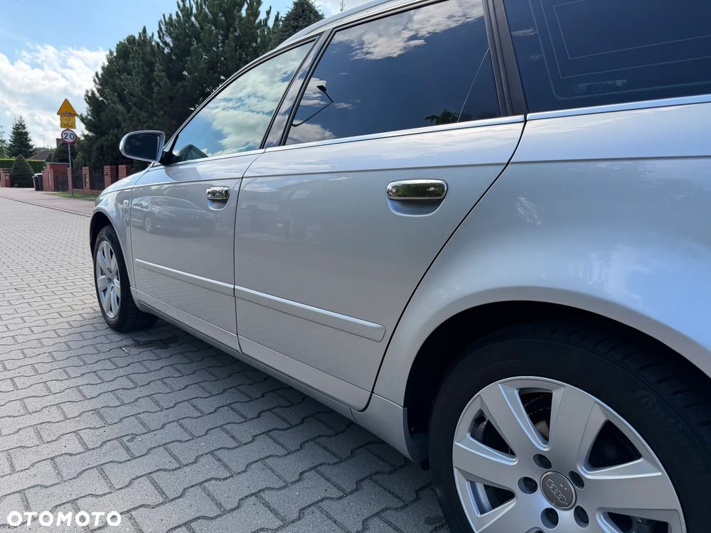 Audi A4 Avant 2.0 TDI - 10