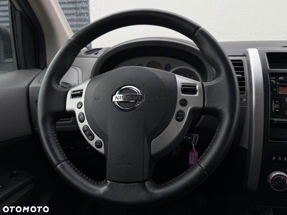 Nissan X-Trail 2.0 4x4 XE - 10