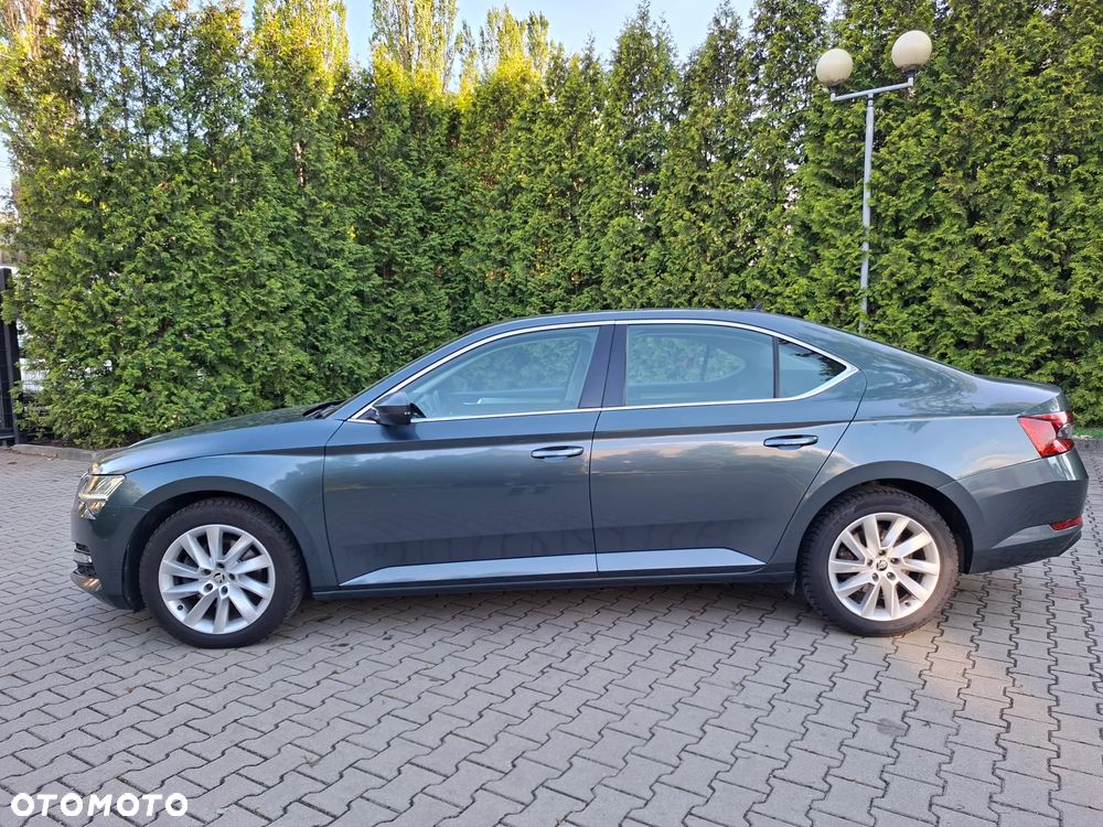 Skoda Superb 2.0 TDI SCR Ambition DSG - 4