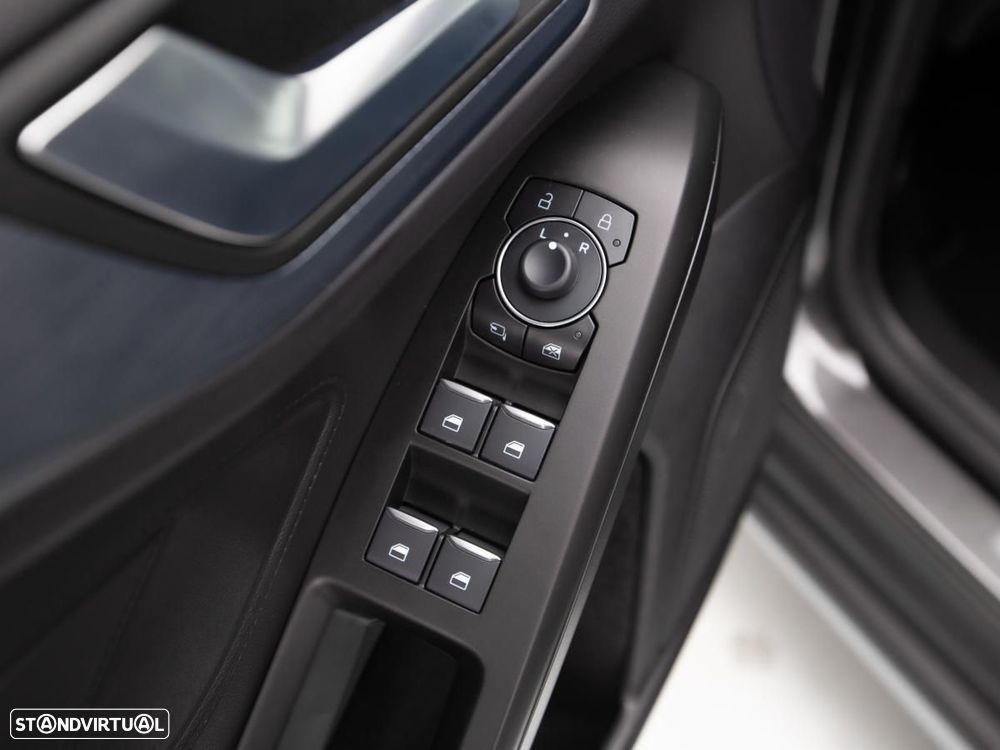 Ford Focus SW — fotografia 13