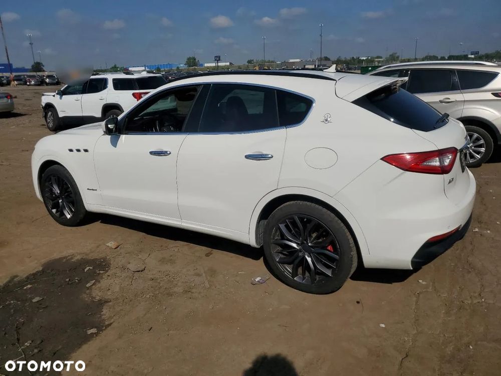 Maserati Levante - 2