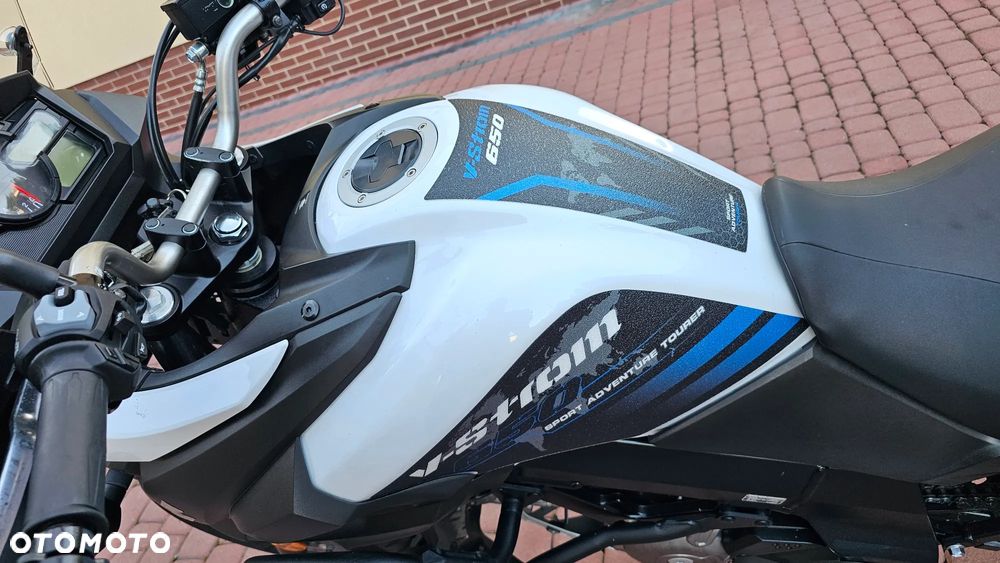 Suzuki V-STROM - 15