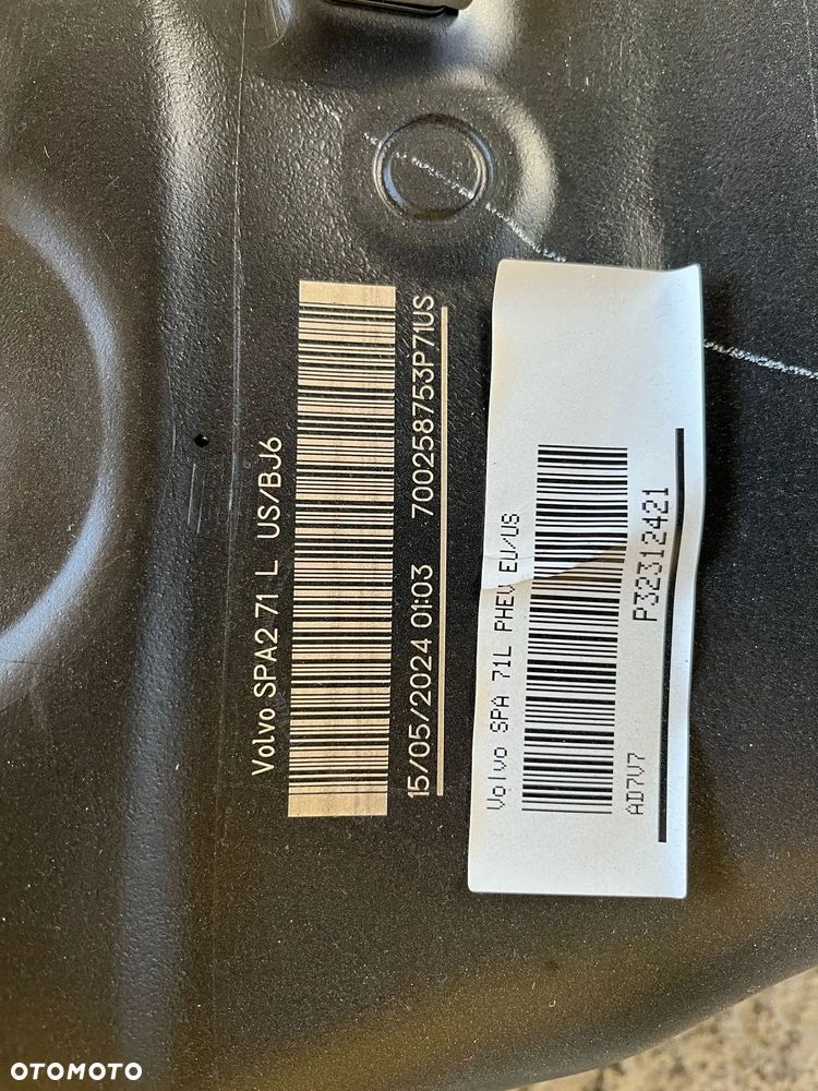 ZBIORNIK PALIWA VOLVO XC60 HYBRYDA - 2