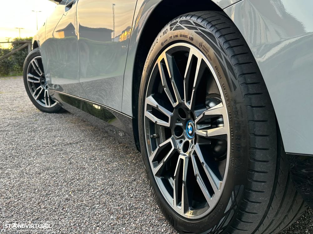BMW i5 eDrive40 Pack Desportivo M - 35