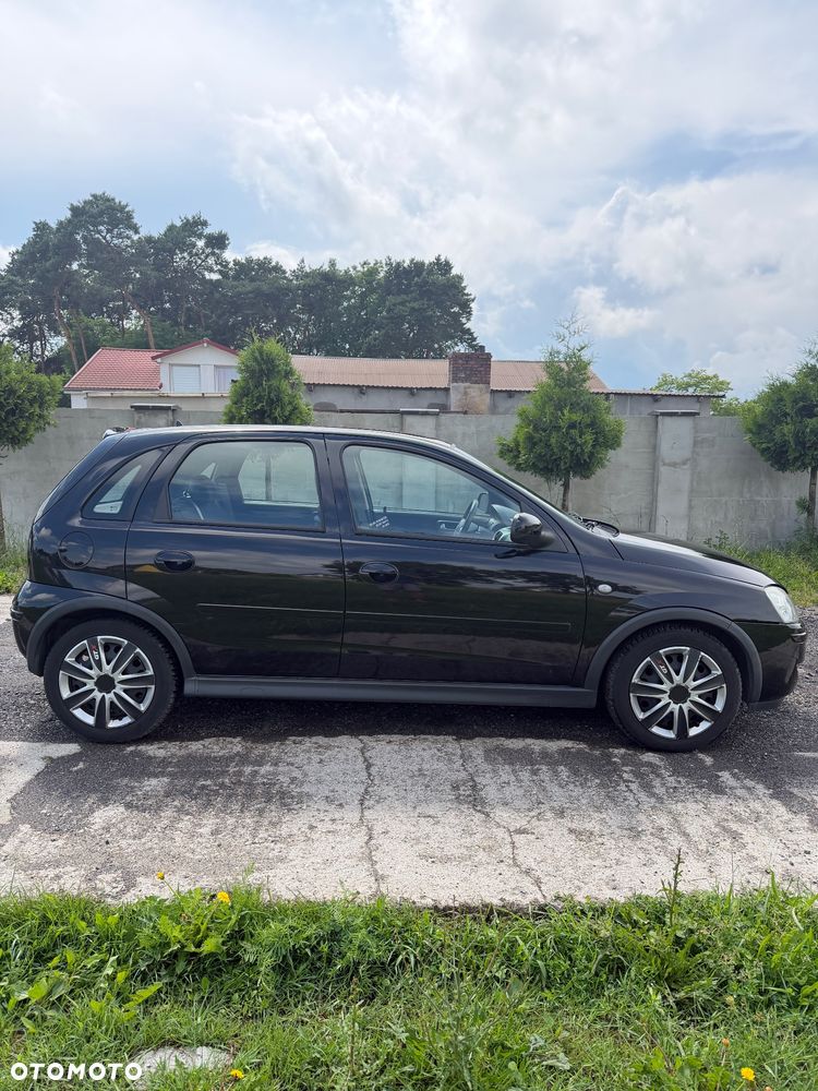 Opel Corsa 1.2 16V - 1