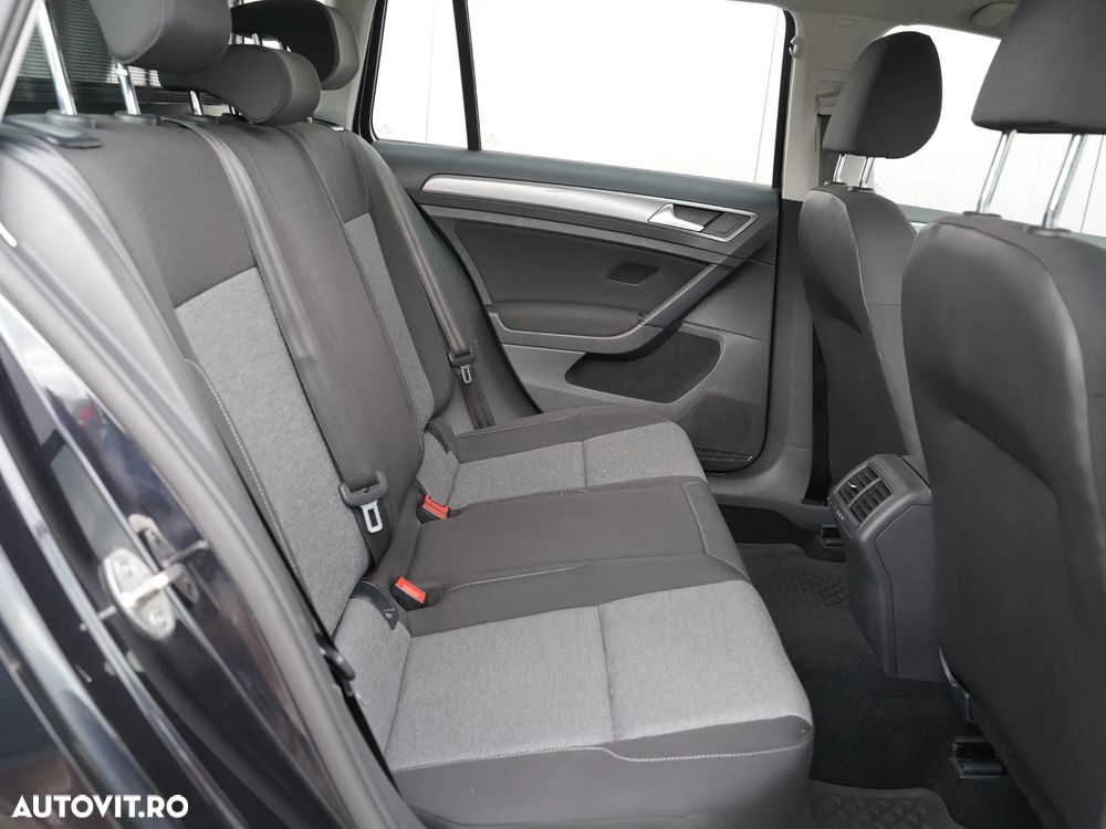 Volkswagen Golf 1.6 TDI BlueMotion Technology Trendline - 8