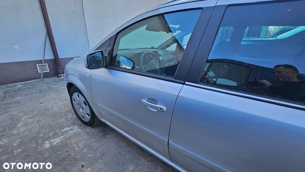 Opel Zafira 1.7 CDTI - 10