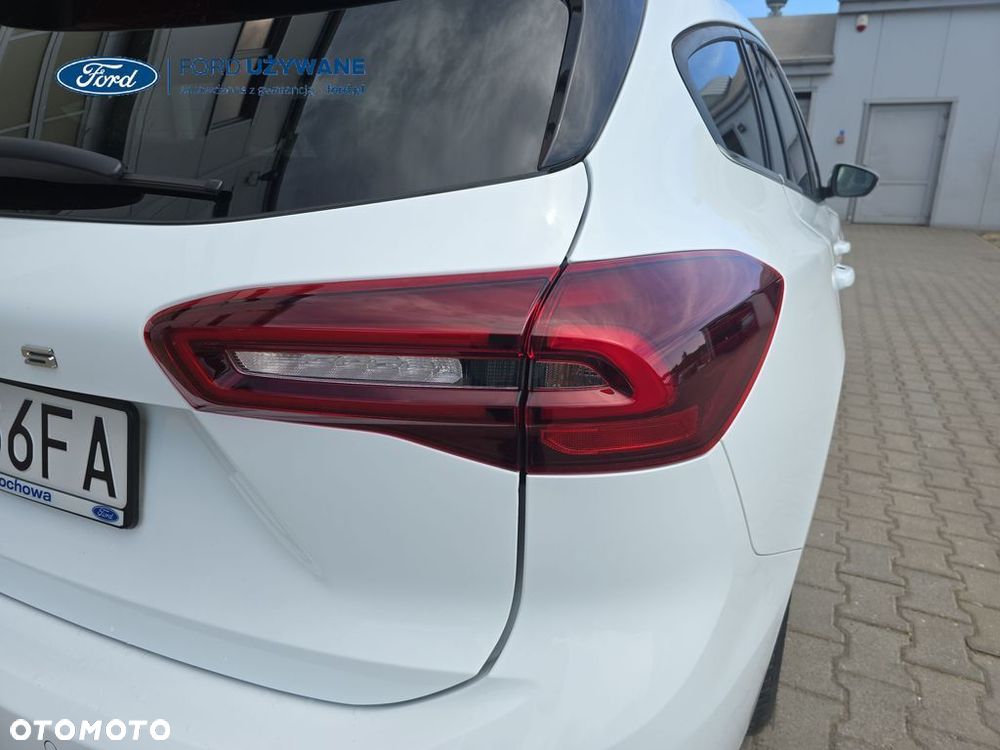 Ford Focus 1.0 EcoBoost Titanium - 12