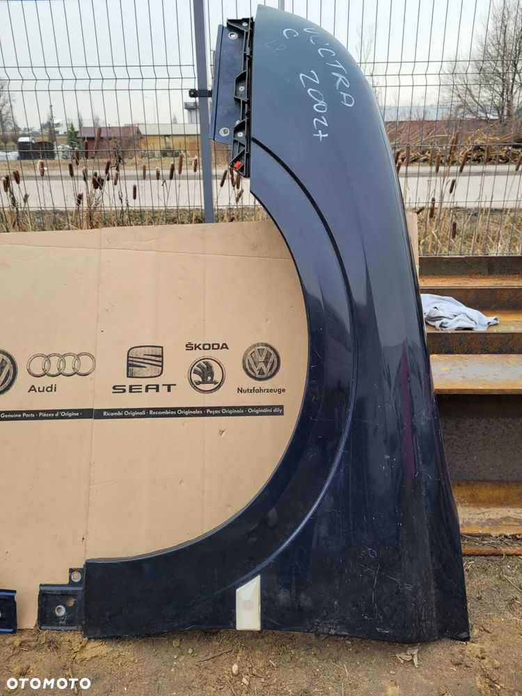 BŁOTNIK LEWY PRZÓD OPEL VECTRA C - 1