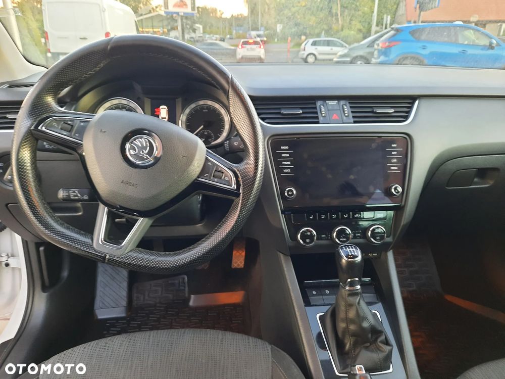 Skoda Octavia 2.0 TDI Elegance - 6