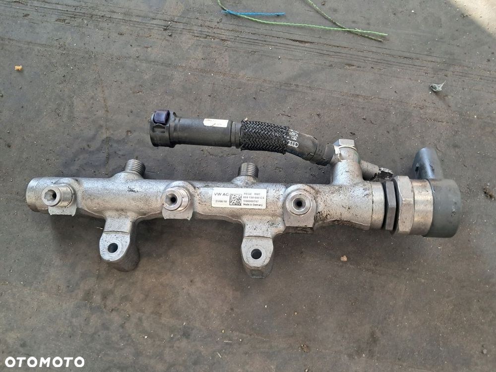 AUDI VW A6 A7 Amarok listwa wtryskowa 059130090CS
