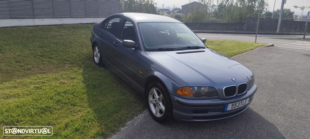 BMW 318 i - 3