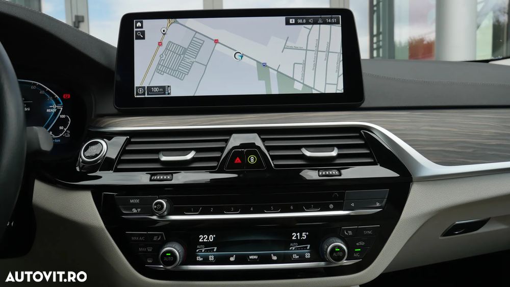 BMW Seria 5 530e xDrive AT PHEV - 28