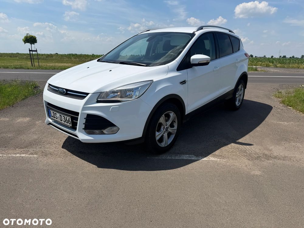 Ford Kuga - 1