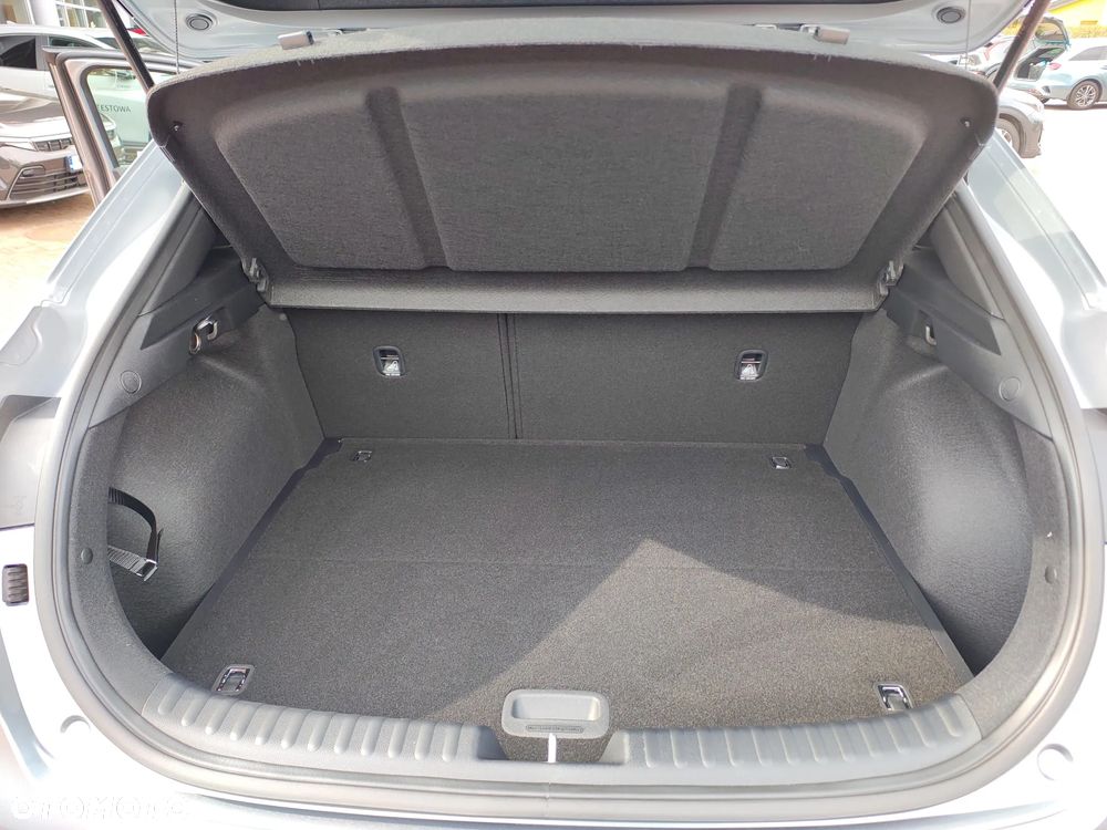 Kia XCeed 1.6 T-GDI Tribute DCT - 14