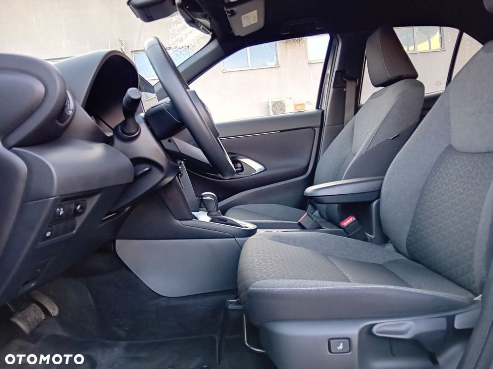 Toyota Yaris Cross Hybrid 1.5 Comfort - 28