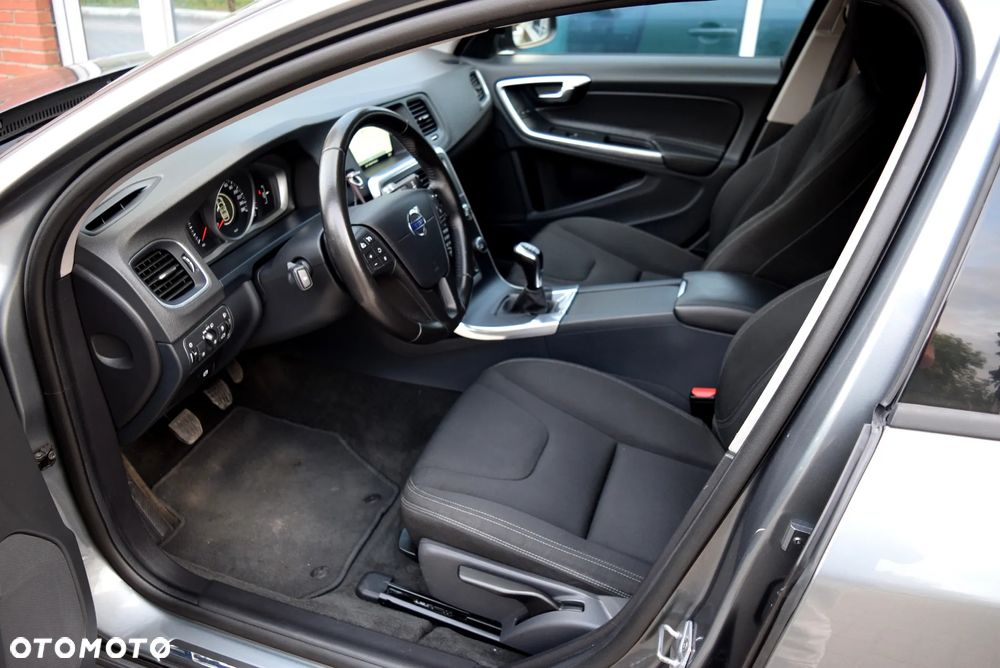 Volvo V60 D2 Drive-E Kinetic - 6