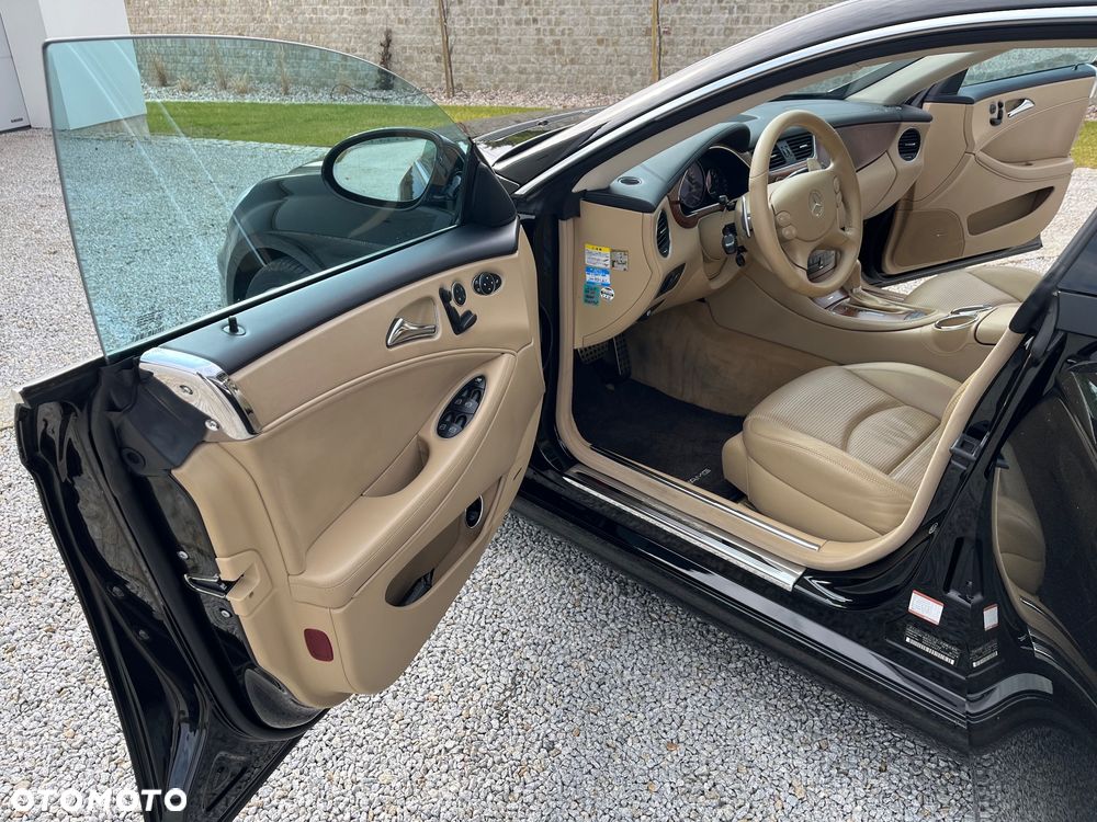 Mercedes-Benz CLS 63 AMG 7G-TRONIC - 15