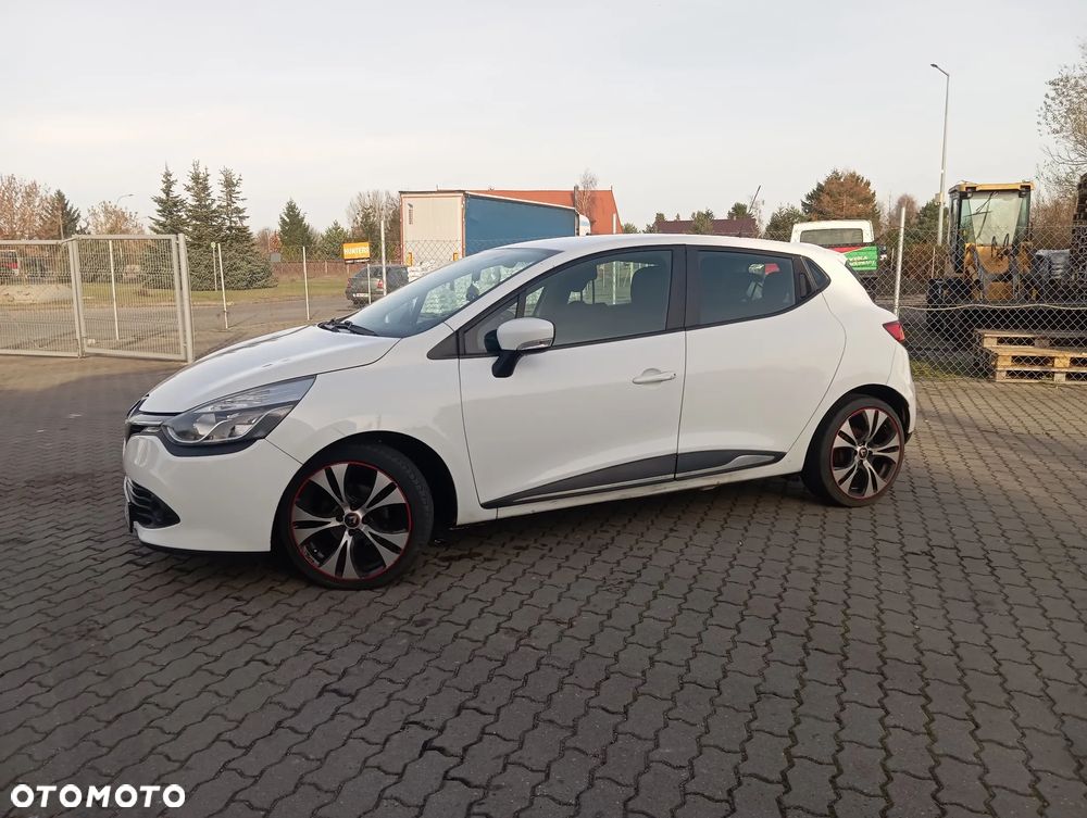 Renault Clio - 2