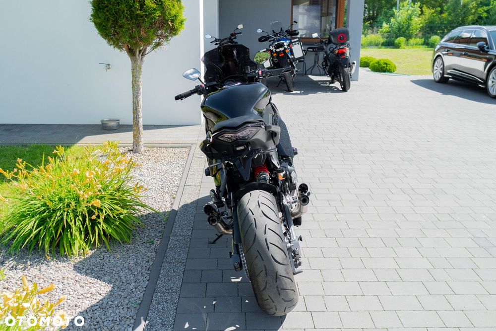 Kawasaki Ninja 1000 SX - 5