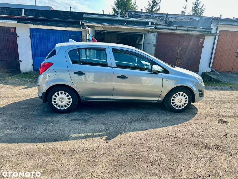 Opel Corsa - 4